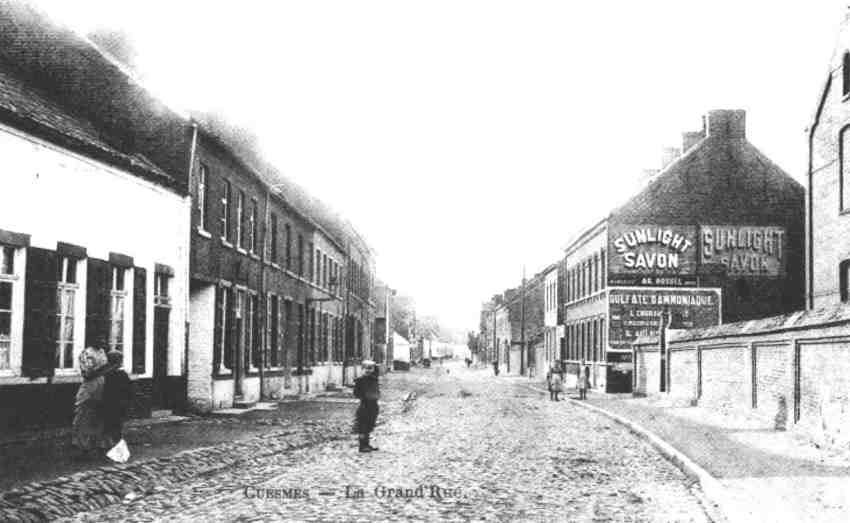Cuesmes : entre de la Grand-Rue en 1905.