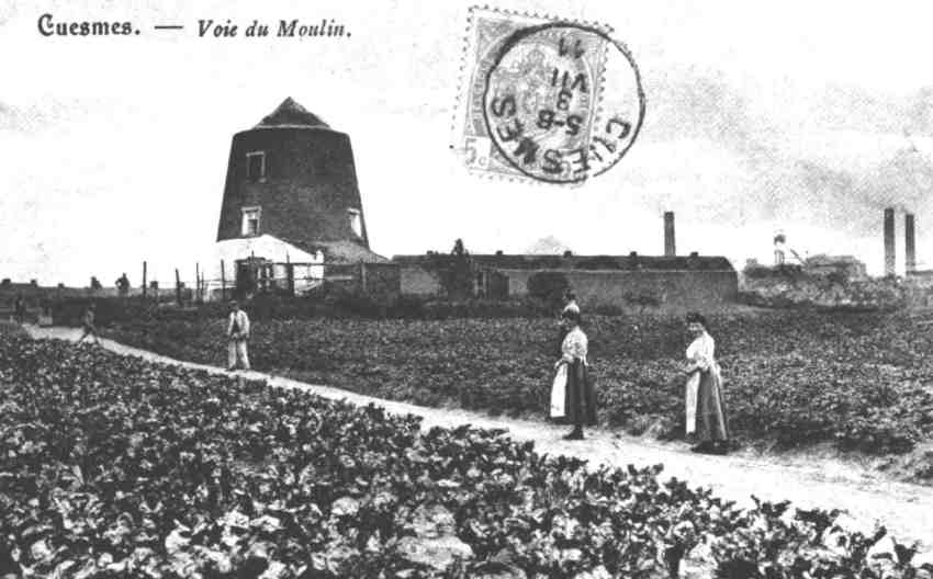 Cuesmes : l'un des trois moulins  vent construit vers 1750. Cette voie se transforma en 1911 en une rue baptise plus tard "Jean Jaurs". Le moulin fut dmoli peu avant la deuxime guerre mondiale.