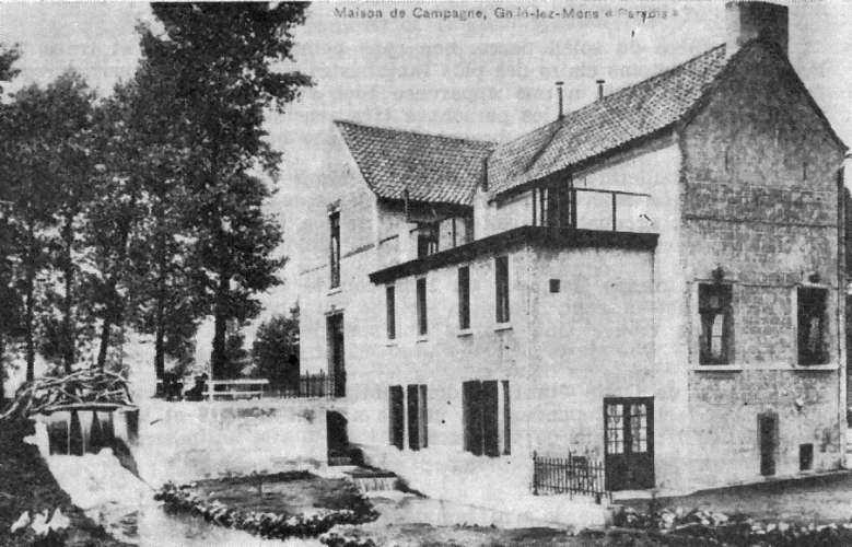 Ghlin : Maison de campagne.