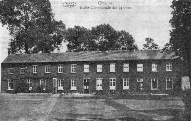 Ghlin : Ecole communale des garons.