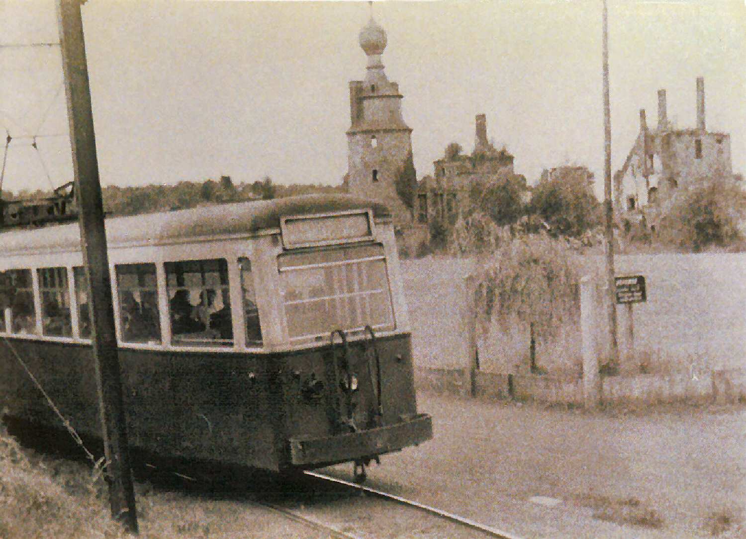 Havr : Tram venant de Mons.