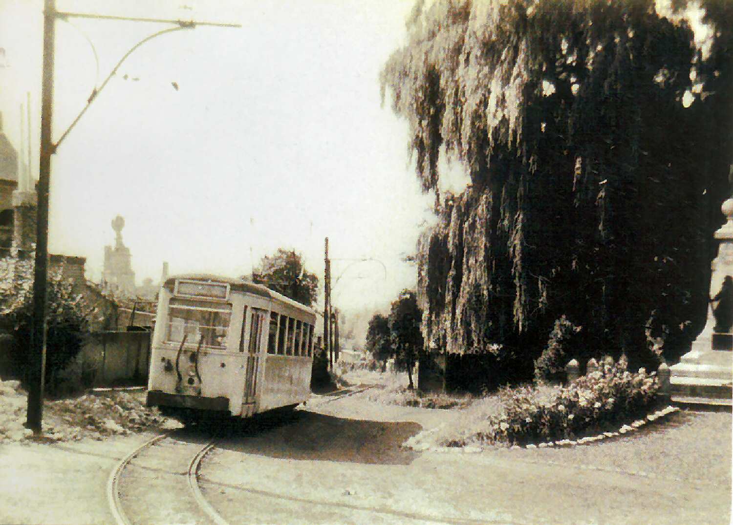 Havr : Tram venant de Mons.