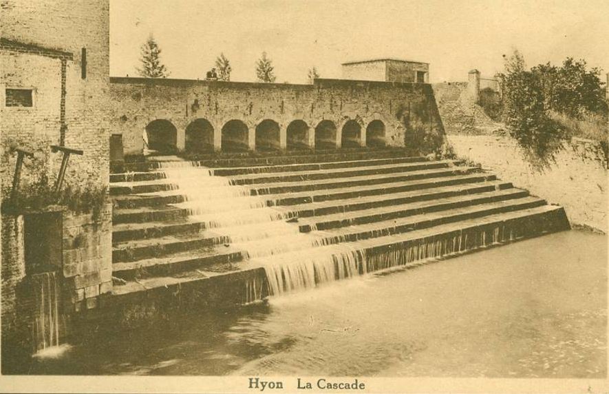 Hyon : La cascade.