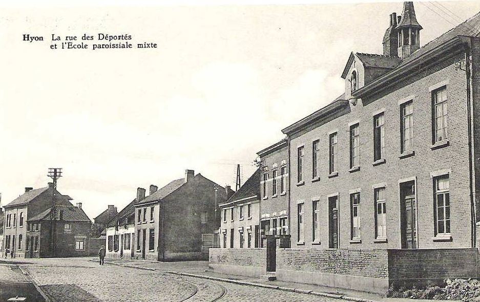 Hyon : Rue des Dports et l'Ecole paroissiale mixte. 