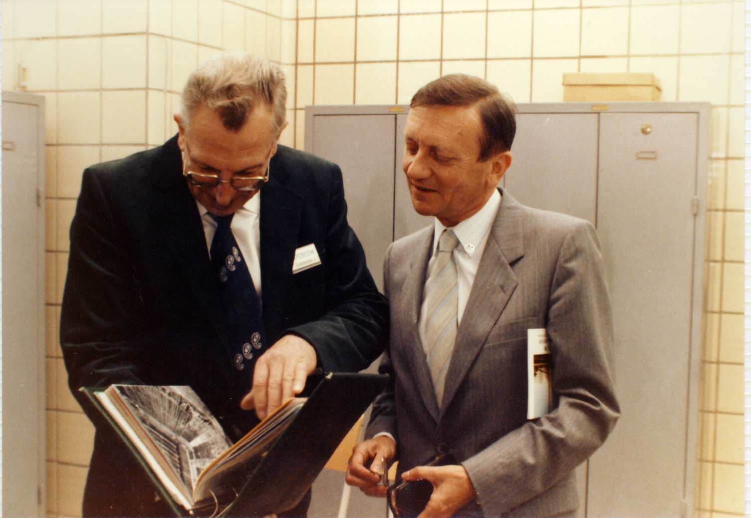 De gauche  droite : Jacques WALRAVENS et Joseph DEMEUBOURG.
