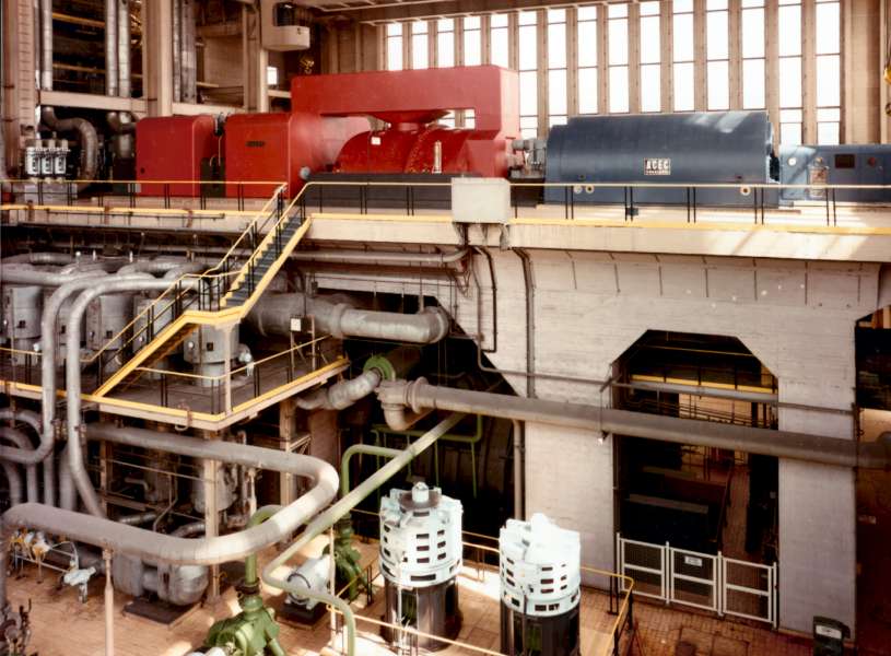 Baudour : Salle des machines cot des rchauffeurs HP. ( 19-07-1985 ).