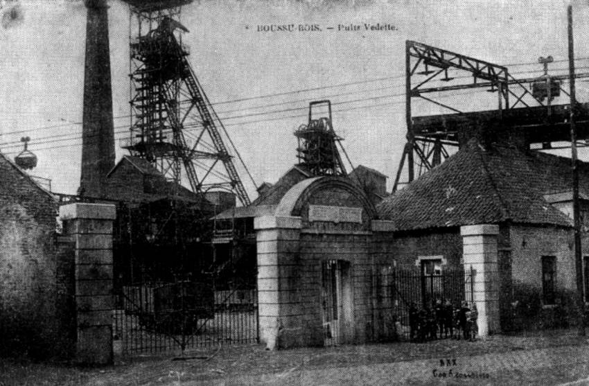 Boussu-Bois : puits n10 de la SA  des Charbonnages Unis de l'Ouest de Mons dit "Vedette", situ rue de Dour  Boussu-Bois Saint-Charles