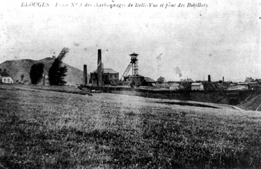 Elouges : puits n8 de la S.A. des Charbonnages Unis de l'Ouest de Mons dit "Belle-Vue n8", situ rprs du pont des Bibelots.