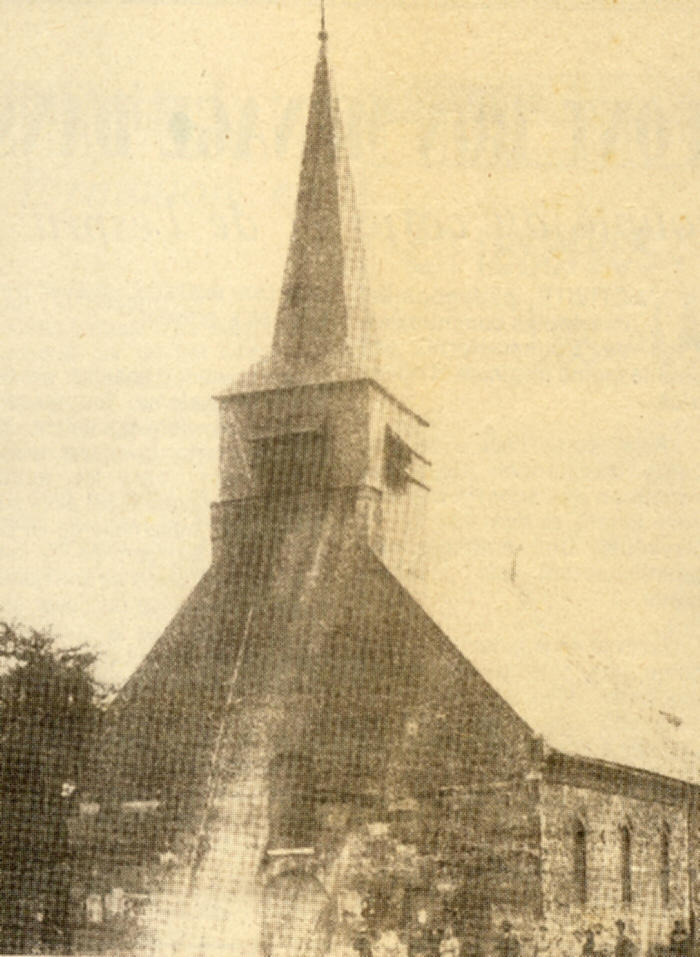 Eugies : d'une chapelle du XIIe sicle et des agrandissements successifs donneront l'difice actuel (Eglise Saint-Rmy).