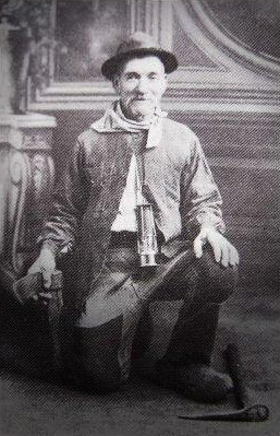 Flnu : Mineur lors de sa mise  la retraite aprs 45 ans de labeur (1925).