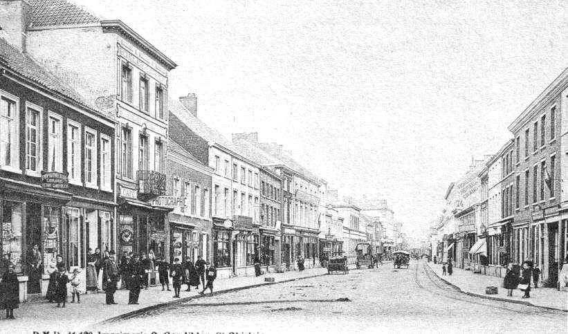 Saint-Ghislain : Vue de la Grand Rue. 