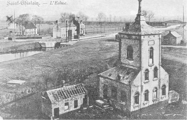 Saint-Ghislain : Panorama de l'cluse avec la maison-tour.