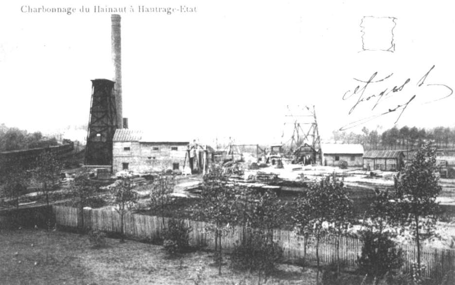 Hautrage : puits Elisabeth de la S.A. des Charbonnages du Hainaut (concession accorde sur Hautrage le 19 juin 1843).  On peut voir la centrale lectrique avec son rfrigrant en bois et sa chemine.