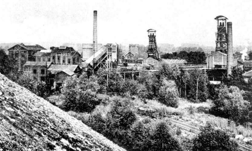 Hautrage : Puits n1 de la S.A. des Charbonnages du Hainaut dit l'Esprance ou "Hautrage" situ  cot de la gare d'Hautrage-Etat. Il fut ferm le 18 juillet 1959.