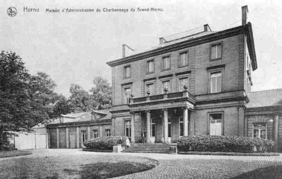 Hornu : Maison d'administration de la Socit Civile des Usines et Minesde Houille du Grand-Hornu. Situe rue Royale.