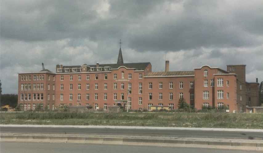 Jemappes : Clinique de Pont Canal.