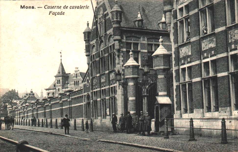 Mons : Caserne de cavalerie - Faade.