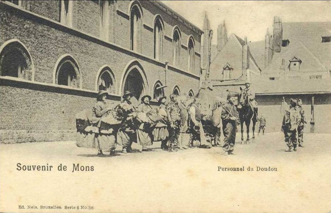 Mons : Personnel du Doudou. 