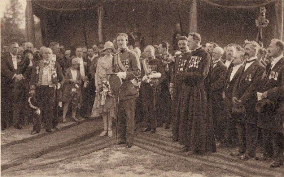Mons : Joyeuse entre  Mons du Duc et de la Duchesse de Brabant (8 juillet 1928).