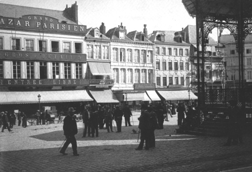 Mons : le 5 juillet 1901 - Le march de la porte de l'Htel de Ville.