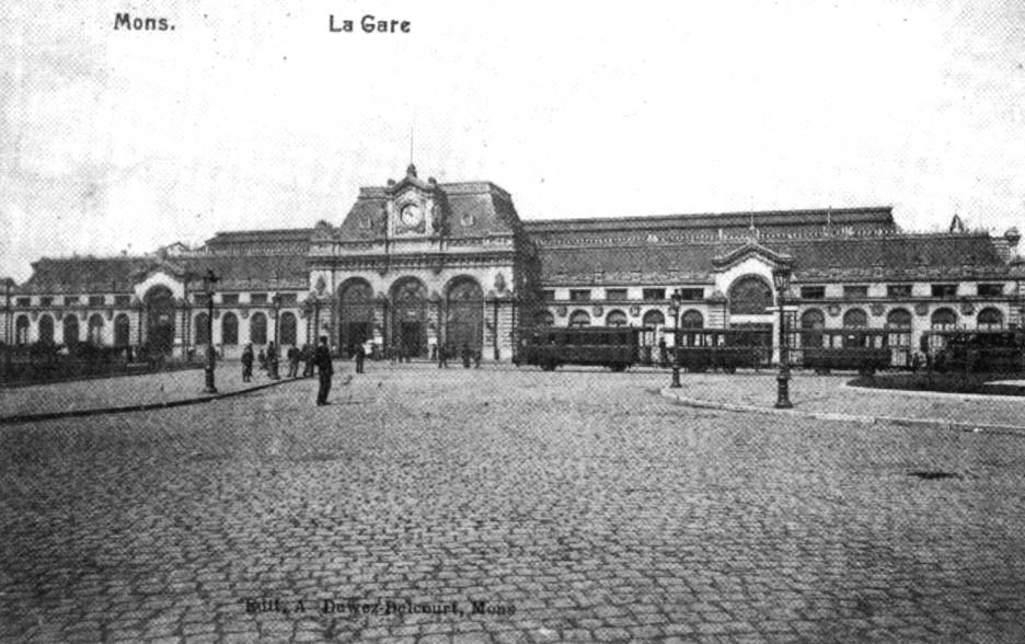 Mons : Commencs en 1863 aprs la dmolition des fortifications, les nouveaux btiments de la station furent inaugurs en 1870.