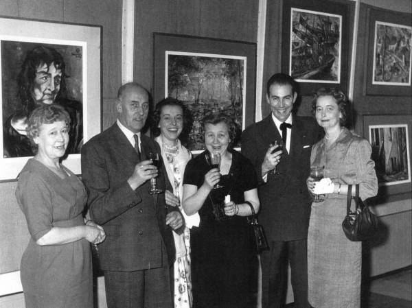 Vernissage de l'exposition "Eternit"  Bruxelles en 1960.