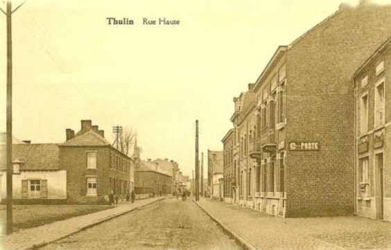 Thulin : La Grand-Rue (autrefois rue Haute), l'ancienne poste. La poste a ensuite t transfre rue Victor Delporte mais a t ferme depuis. (vers 1932).