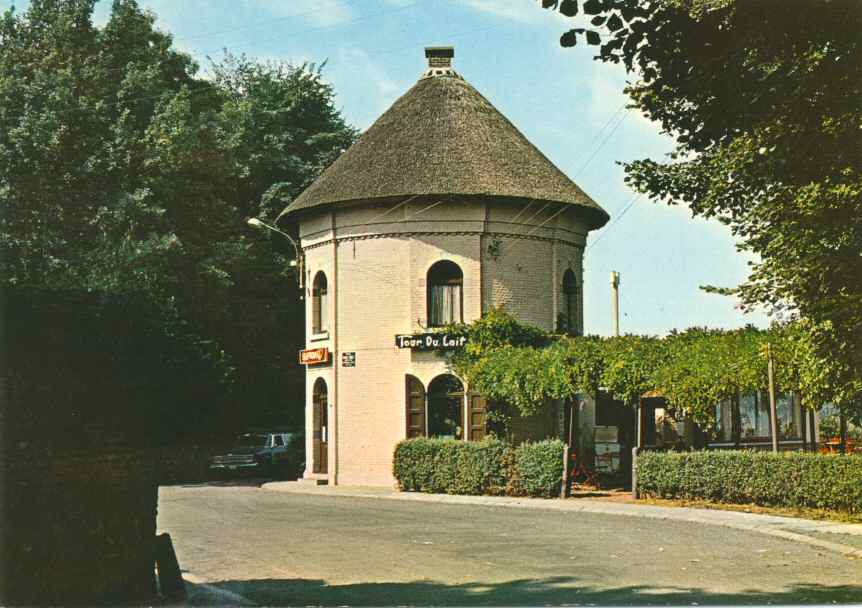 Pturages : Tour du lait bur et entre du bois de Colfontaine.