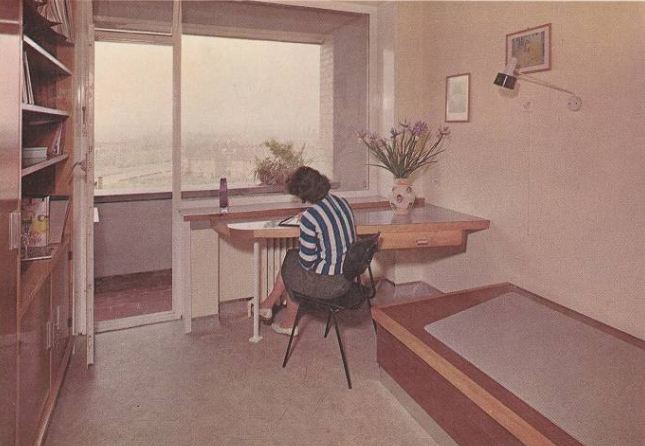 Saint-Ghislain : Ecoles techniques fminines du Hainaut- Intrieur d'une chambre 1963.