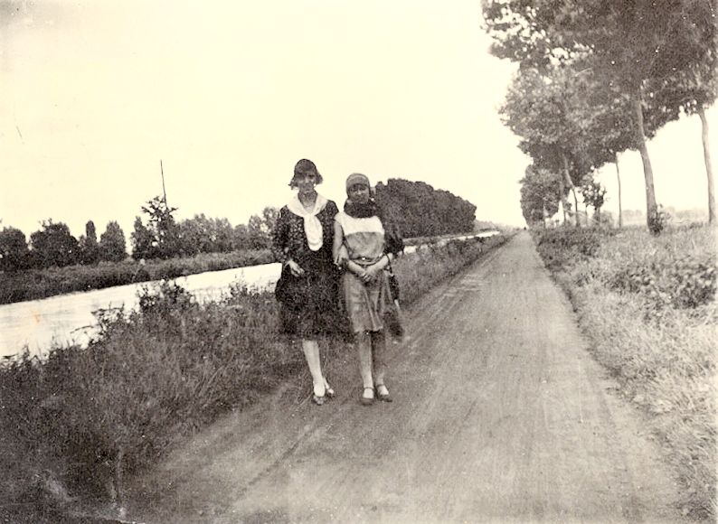 Canal entre Herbirre et St-Ghislain (1939).